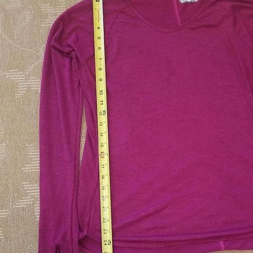 The North Face Women’s L Long Sleeve Crewneck Tee Berry Pink FlashDry Active - Picture 6 of 9